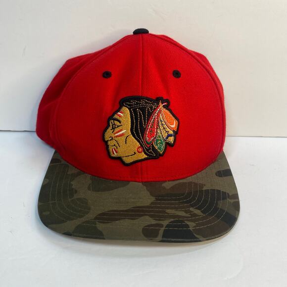 Chicago Blackhawks Hat Red Camo Bill Snapback NHL Hockey Baseball Cap - Picture 5 of 15